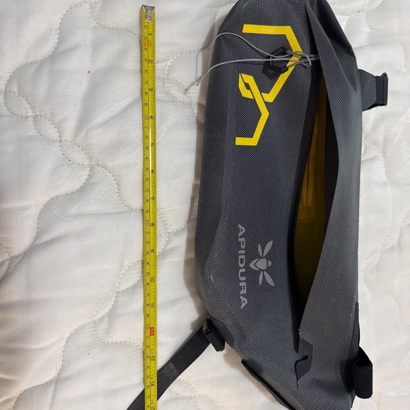 Apidura bike bag frame bag - Picture 2 of 7
